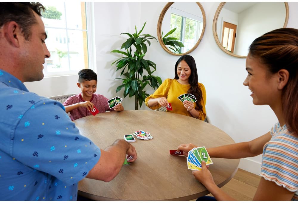 UNO Flex Card Game, Fun Games for Adult And Party Game Night, 2 To 6 Players​