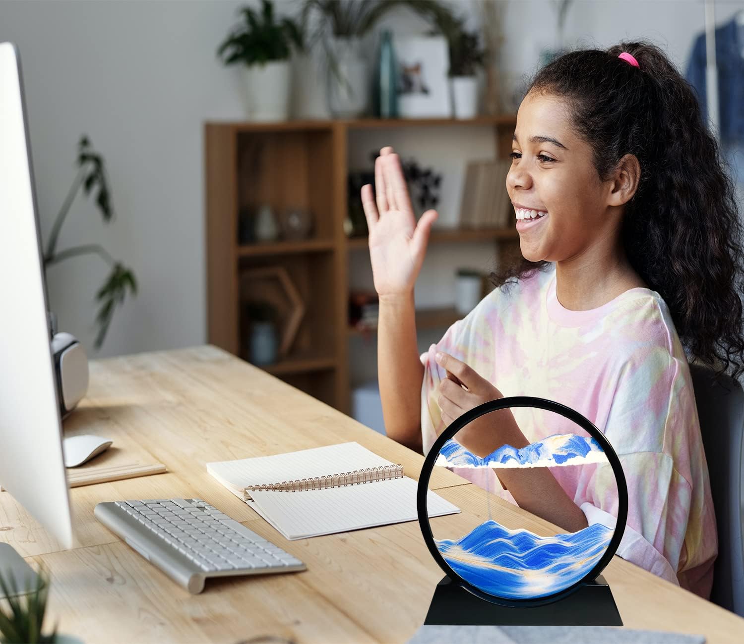 Moving Sand Art Liquid Motion - Moving Sand Art Picture 3D Deep Sea Sandscape, Round Glass Frame Display Flowing Sand Relaxing Toy for Desktop Home Office Work Ocean Decor(Blue, 7")