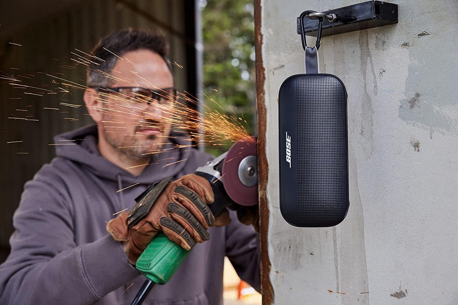 Bose SoundLink Flex Bluetooth Portable Speaker, Wireless Waterproof Speaker for Outdoor Travel - Black (Renewed)