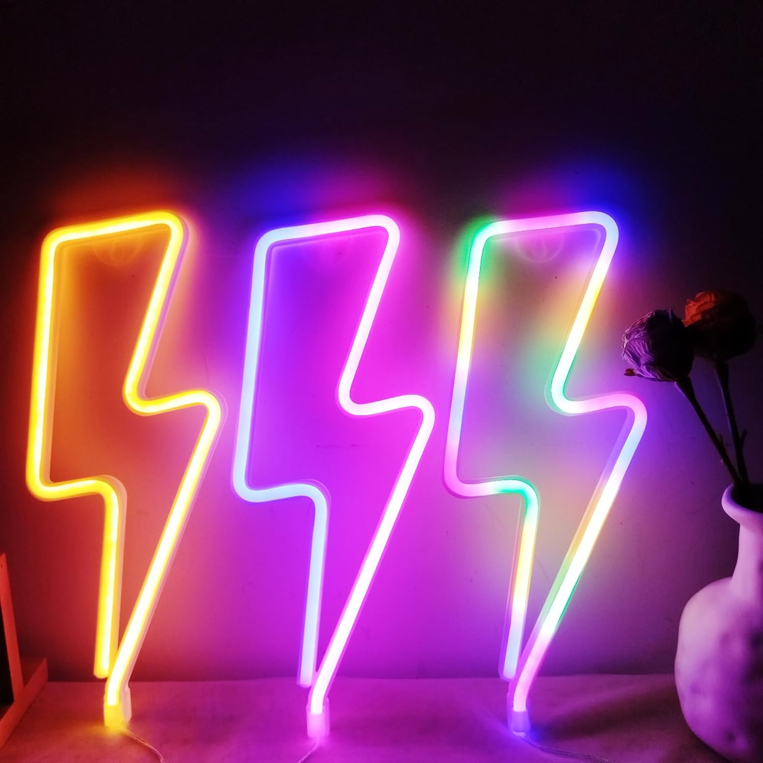 1 Pack Lightning Neon Sign Wall Decor,USB&Battery Powered LED Bolt Game Neon Light for Teen Girl Kid's Bedroom, Bar, Aesthetic,Christmas,Gaming Room, Party, Home, Wedding Party-yellow