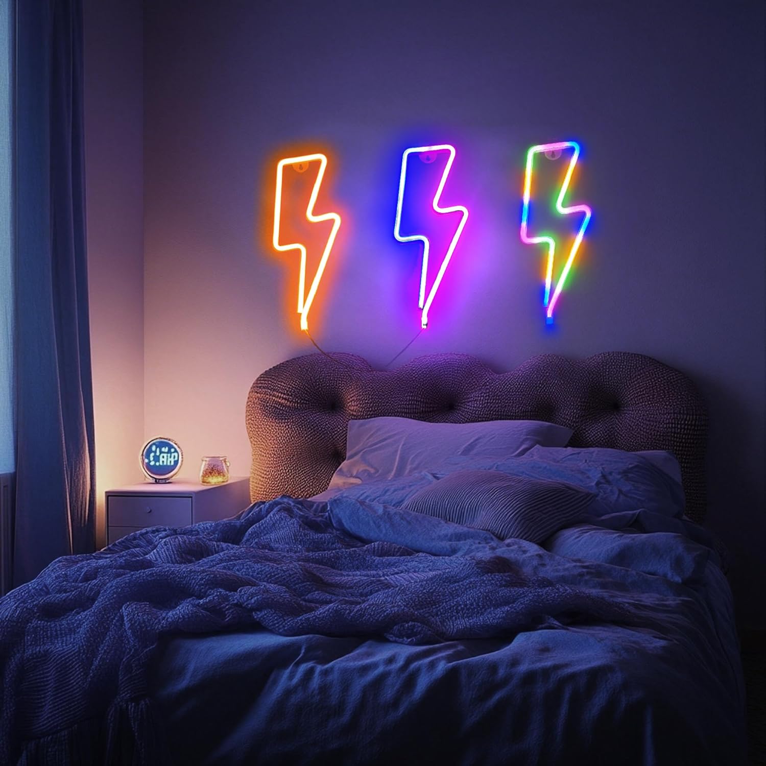 1 Pack Lightning Neon Sign Wall Decor,USB&Battery Powered LED Bolt Game Neon Light for Teen Girl Kid's Bedroom, Bar, Aesthetic,Christmas,Gaming Room, Party, Home, Wedding Party-yellow