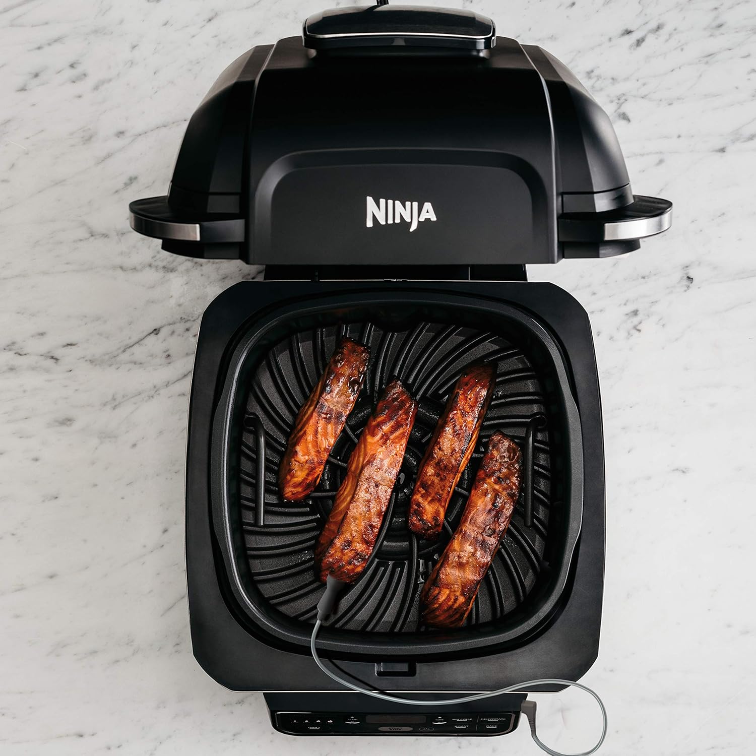 Ninja Foodi Pro 5-in-1 Indoor Integrated Smart Probe, 4-Quart Air Fryer, Roast, Bake, Dehydrate, an Cyclonic Grilling Technology, with 4 Steaks Capacity, in a Stainless Finish