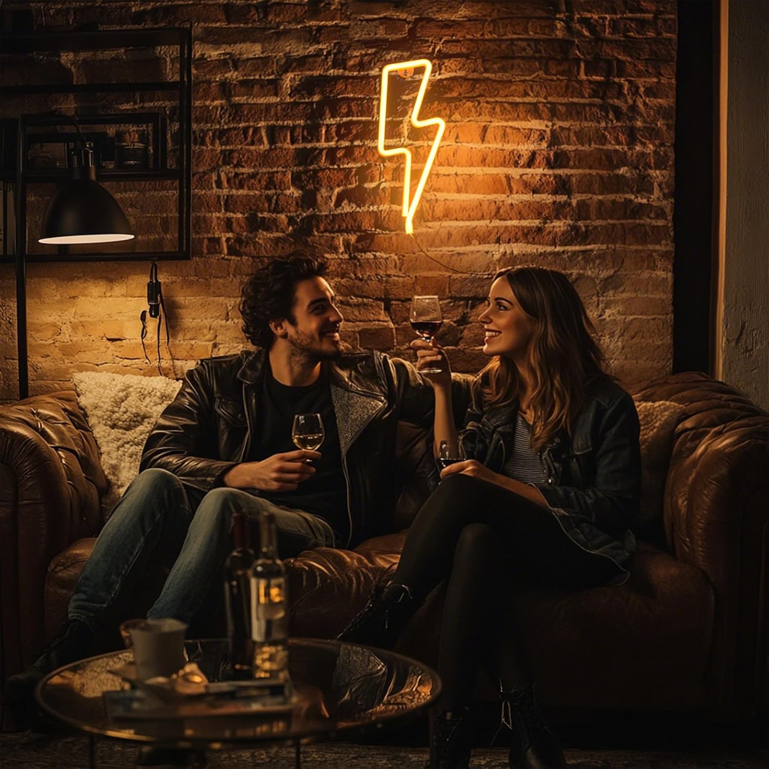 1 Pack Lightning Neon Sign Wall Decor,USB&Battery Powered LED Bolt Game Neon Light for Teen Girl Kid's Bedroom, Bar, Aesthetic,Christmas,Gaming Room, Party, Home, Wedding Party-yellow